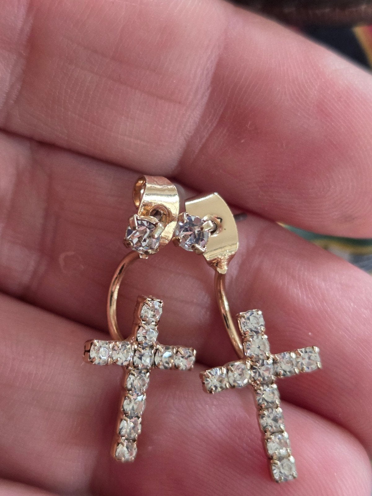 Goudkleurige Kruis Oorknopjes met Strass, Ophalen of Verzenden, Nieuw, Met strass
