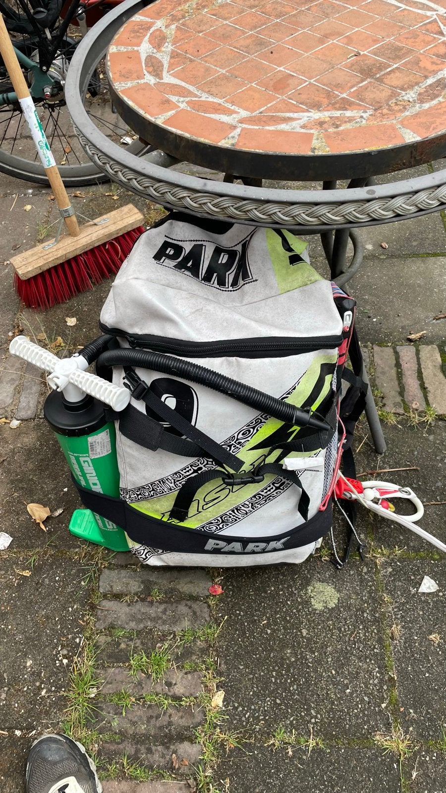 Nash park Kite 9m², Ophalen, Gebruikt, 9 m², Bar