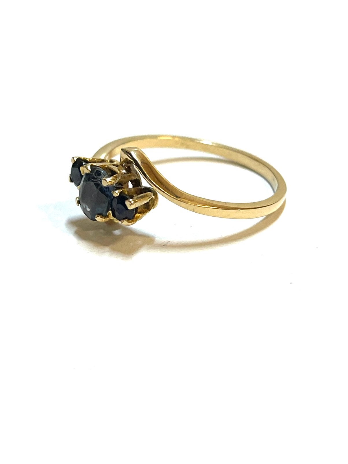 18k gouden ring met saffier, -, -, Ophalen of Verzenden, Zo goed als nieuw