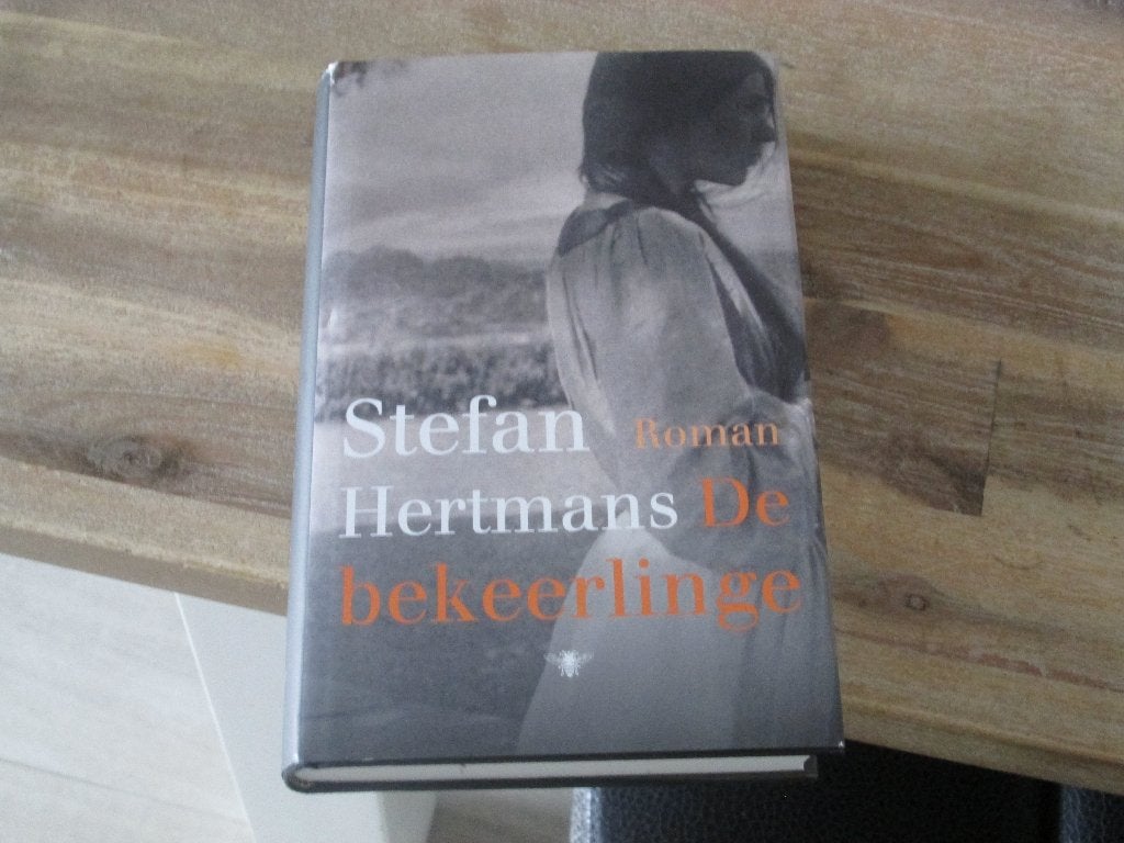 Stefan Hertmans de bekeerlinge (hardcover), Ophalen of Verzenden, Zo goed als nieuw