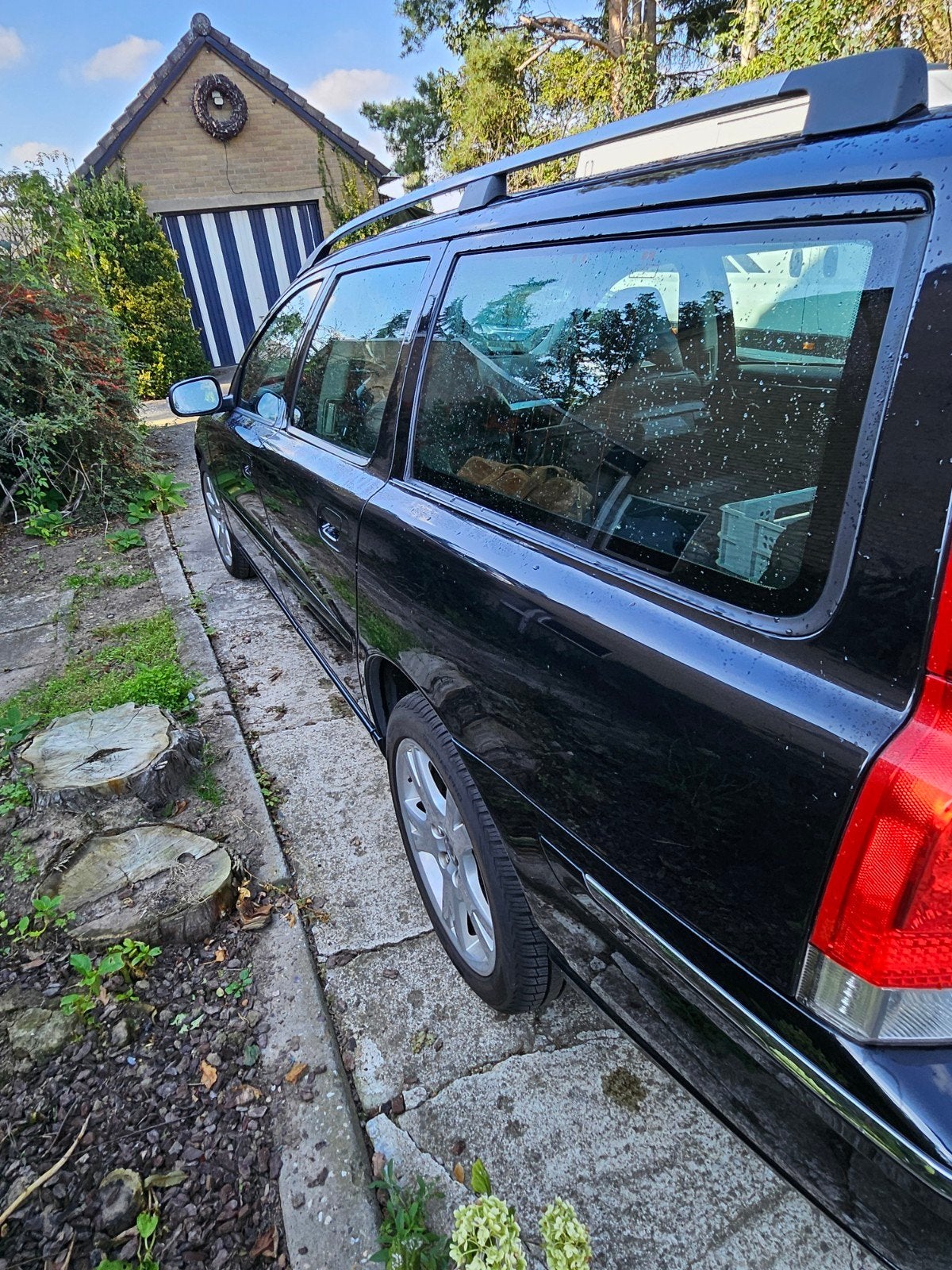 Volvo V70 2.4 170PK AUT 2007 Zwart, 1800 kg, Zwart, Stationwagon, 2435 cc