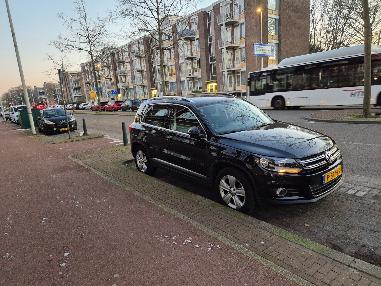 Volkswagen Tiguan 1.4 TSI 90KW BMT 2014 Zwart, Voorwielaandrijving, 15 km/l, 4 cilinders, 75 €/maand