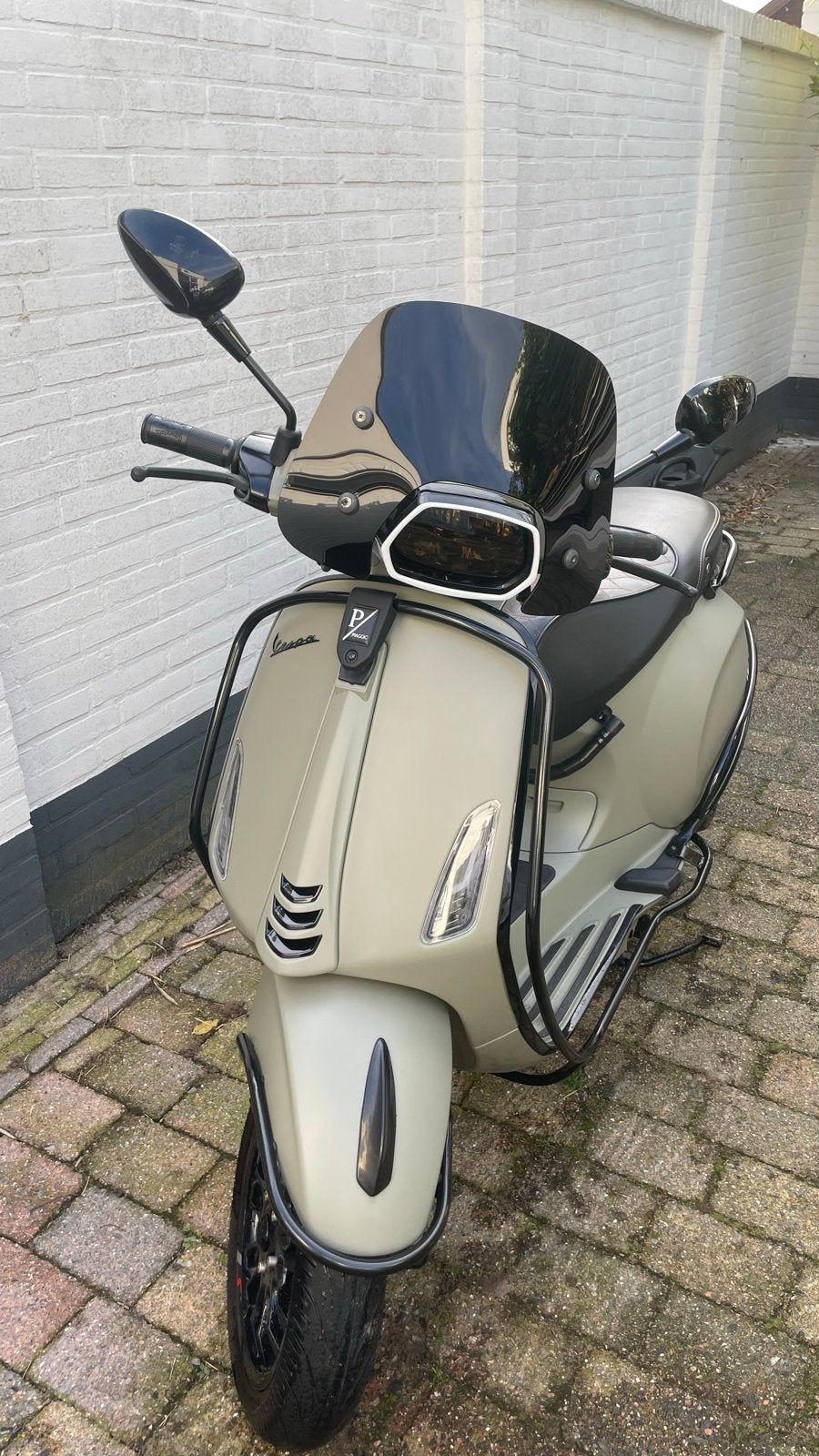 Vespa Sprint 2021 - Custom Opaco Khaki Green met upgrades, Fietsen en Brommers, Ophalen, Maximaal 45 km/u, Vespa S, Zo goed als nieuw