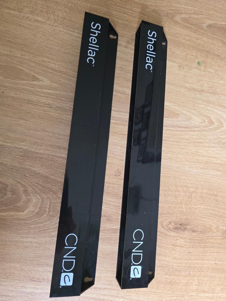 CND rekje voor nagellakflesjes 2x zwart nieuw, Ophalen of Verzenden, Nieuw, Meerdere media
