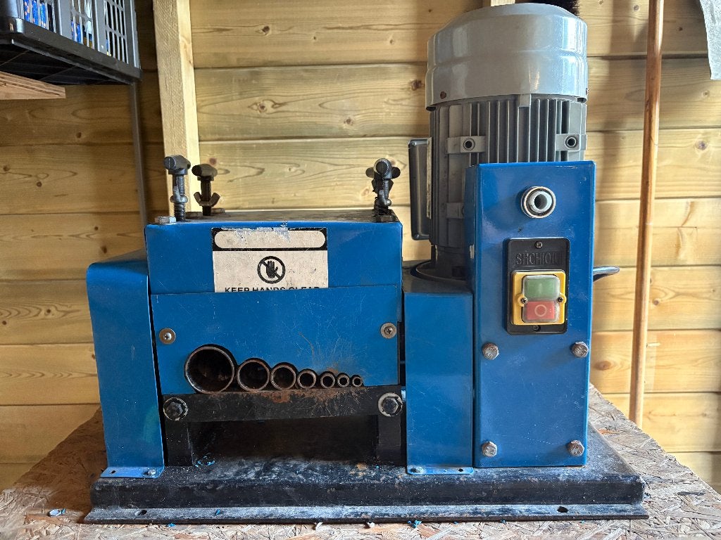 kabelstripmachine te huur aangeboden, Ophalen, Gebruikt