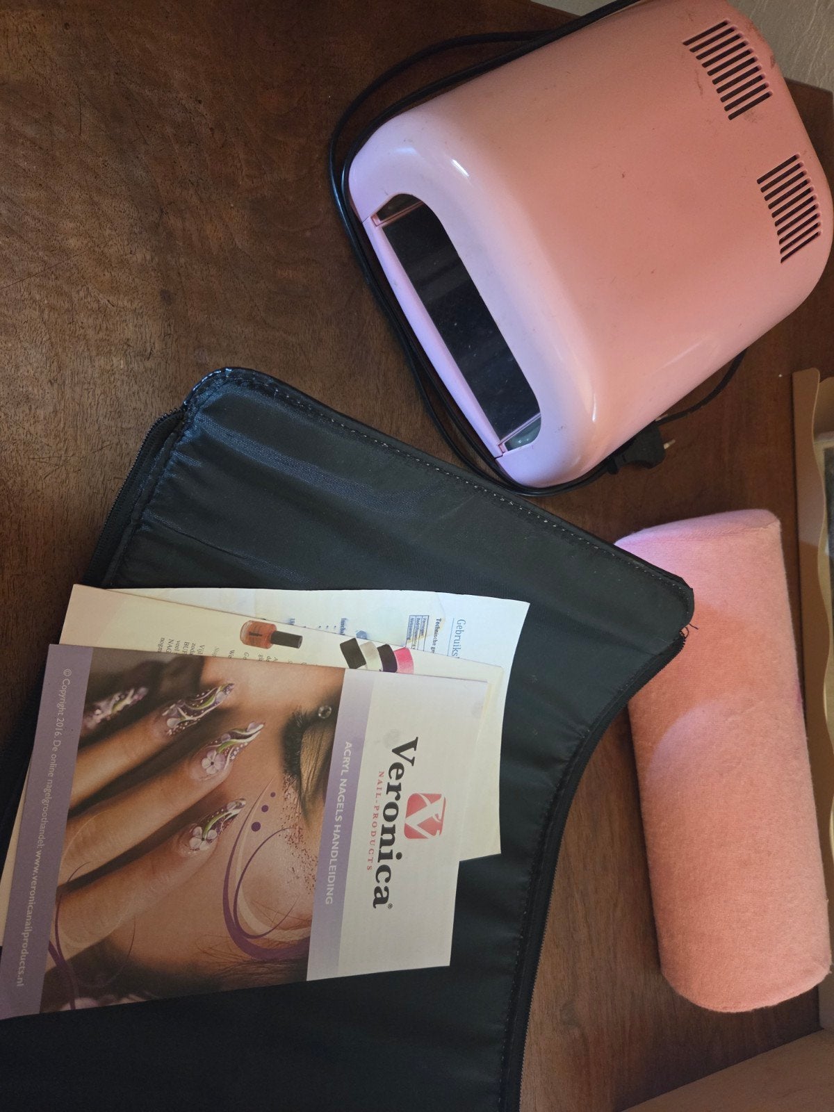Nagelkoffer met inhoud en lamp voor acryl- en gelnagels, Ophalen of Verzenden, Gebruikt, Overige typen