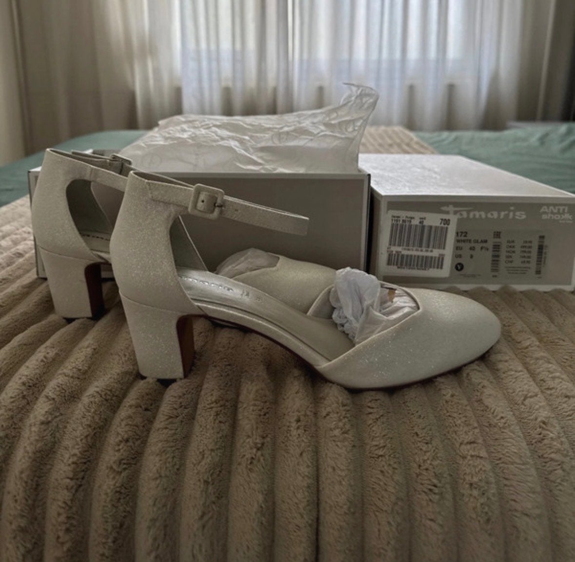 Tamaris witte glitter pumps - nieuw - maat 40, Kleding | Dames, Pumps, Wit, Nieuw, Ophalen of Verzenden