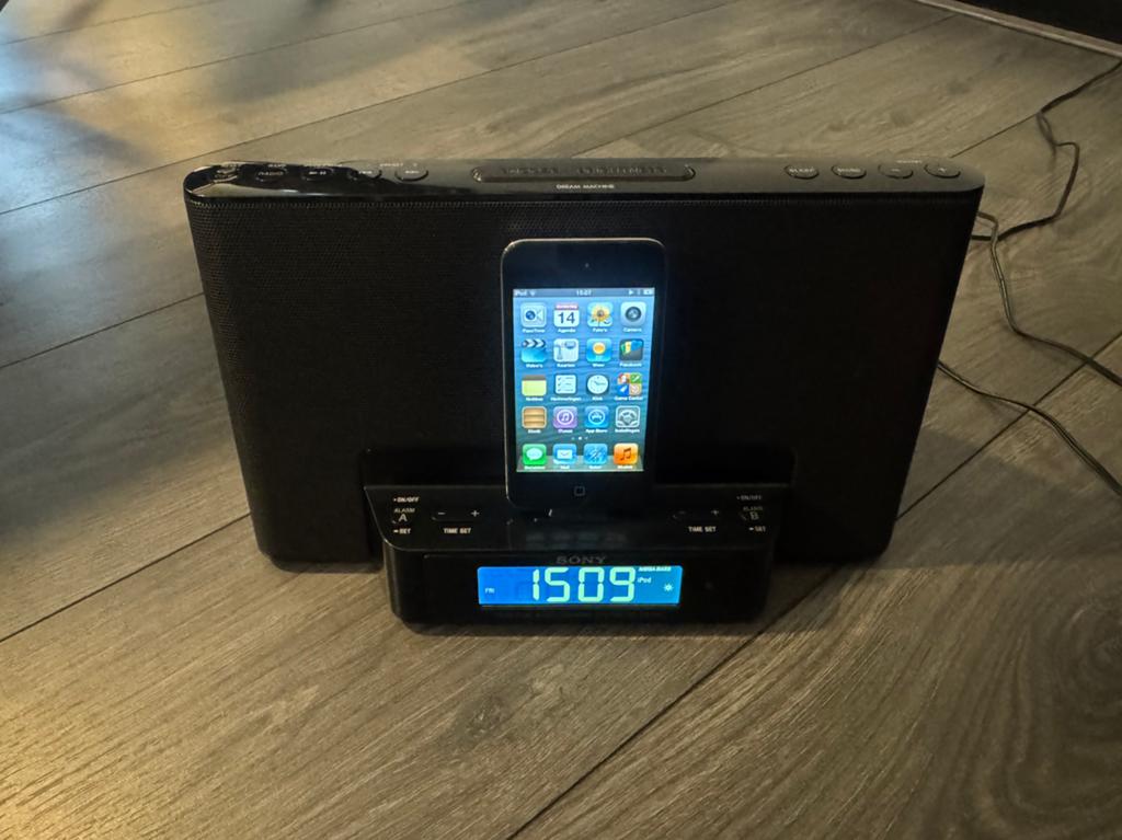 Sony ICF-DS15iP wekkerradio met iPod-dock, Ophalen, Zo goed als nieuw