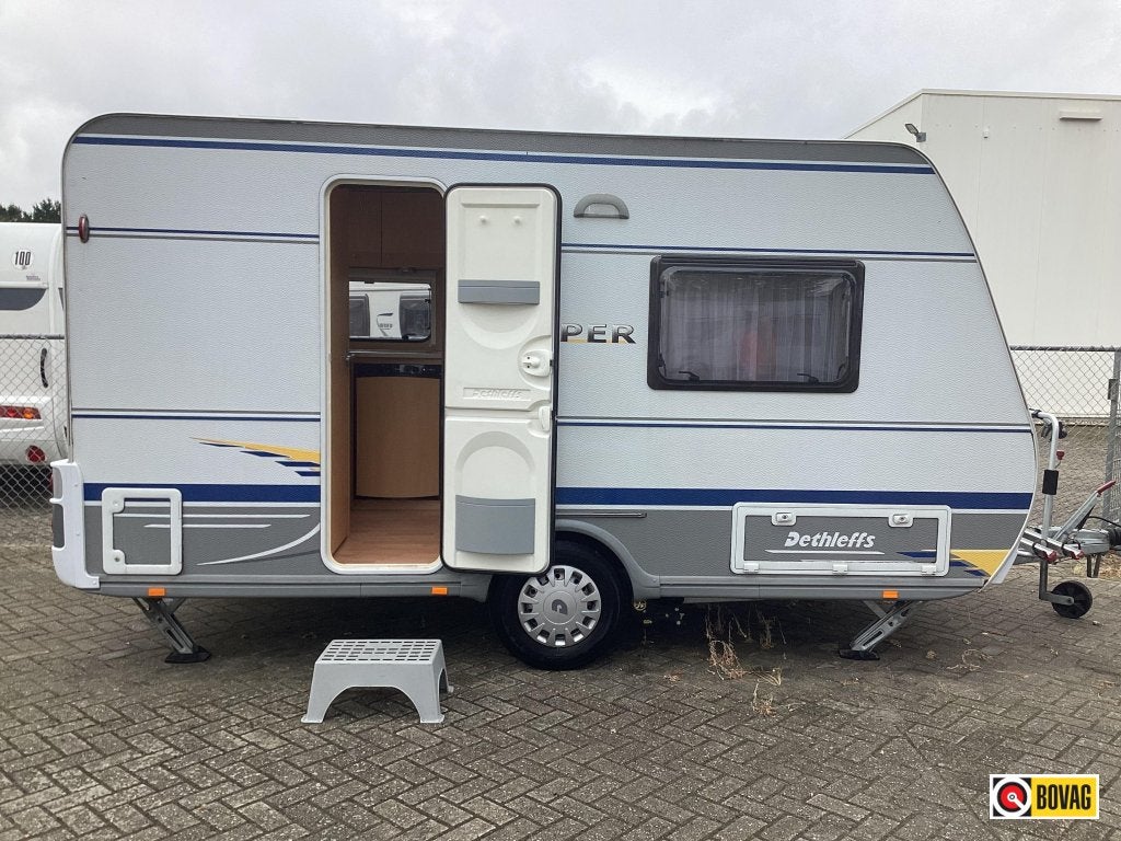 Dethleffs Camper 395 HK mover, Caravans en Kamperen, Caravans, Overige typen, Rondzit, Tot en met 2, Koelkast