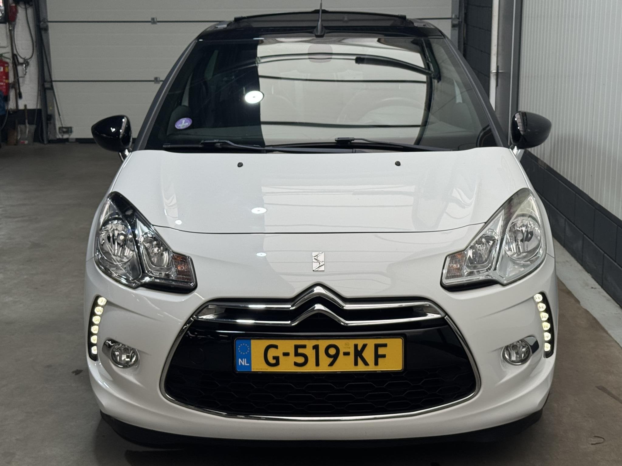 Citroen DS3 Cabrio 1.2 PureTech Chic Zeer Netjes Cabrio, Voorwielaandrijving, Euro 5, Stof, 1199 cc
