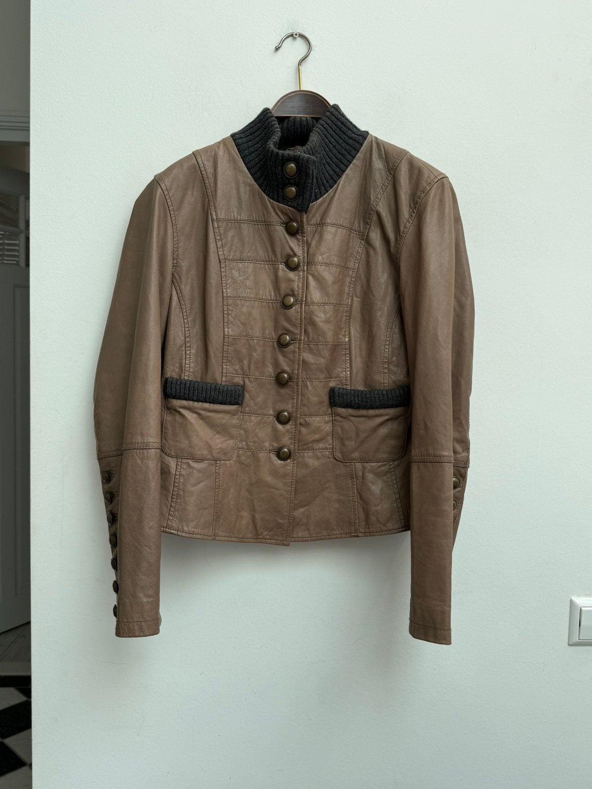 Ro-Zu Bruin Leren Militaire Jas Maat 46, Kleding | Dames, Ophalen of Verzenden, Zo goed als nieuw, Maat 46/48 (XL) of groter, Bruin
