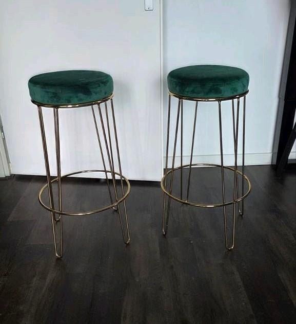 Set van 2 velvet groene barkrukken, 2 krukken, Ophalen of Verzenden, Zo goed als nieuw, 60 tot 90 cm