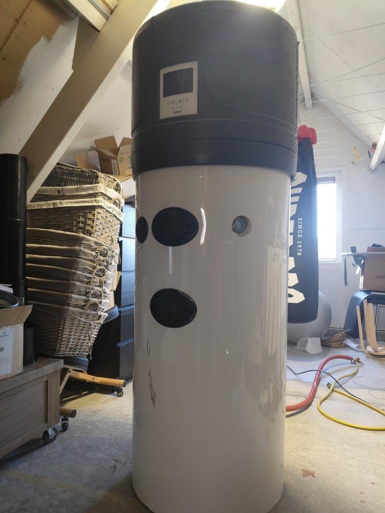 Tesy aquathermica 200 Eco, Doe-het-zelf en Verbouw, Geisers en Boilers, Ophalen, 100 liter of meer, Boiler, Minder dan 3 jaar oud