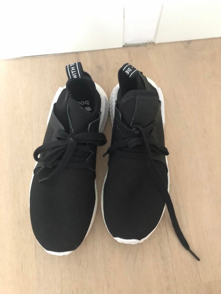Adidas NMD Sneakers 42 2/3, Ophalen of Verzenden, Zo goed als nieuw, Zwart
