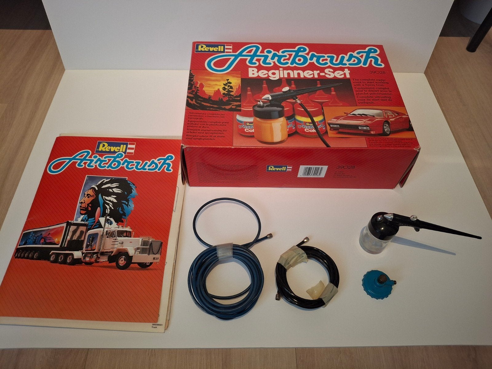 Revell Airbrush Beginner-Set met Compressor en Verf, Ophalen of Verzenden, Gebruikt, Airbrush en Toebehoren