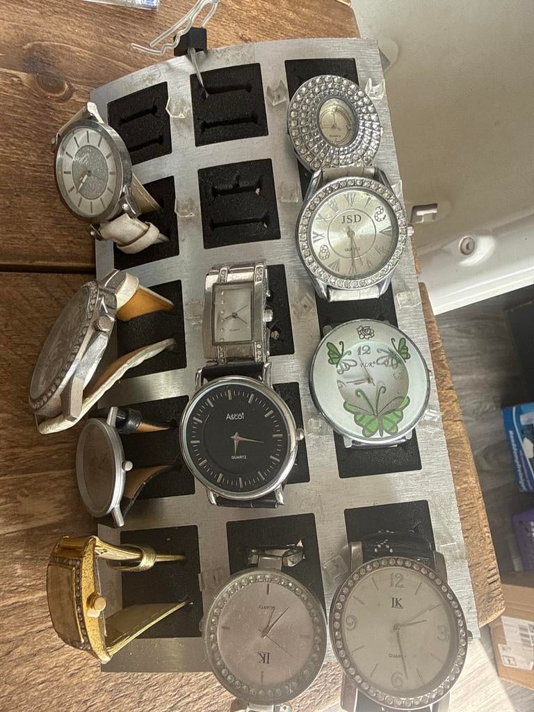 Diverse polshorloges - Grote collectie, Sieraden, Tassen en Uiterlijk, Horloges | Dames, Overige merken, Gebruikt, Staal, Polshorloge