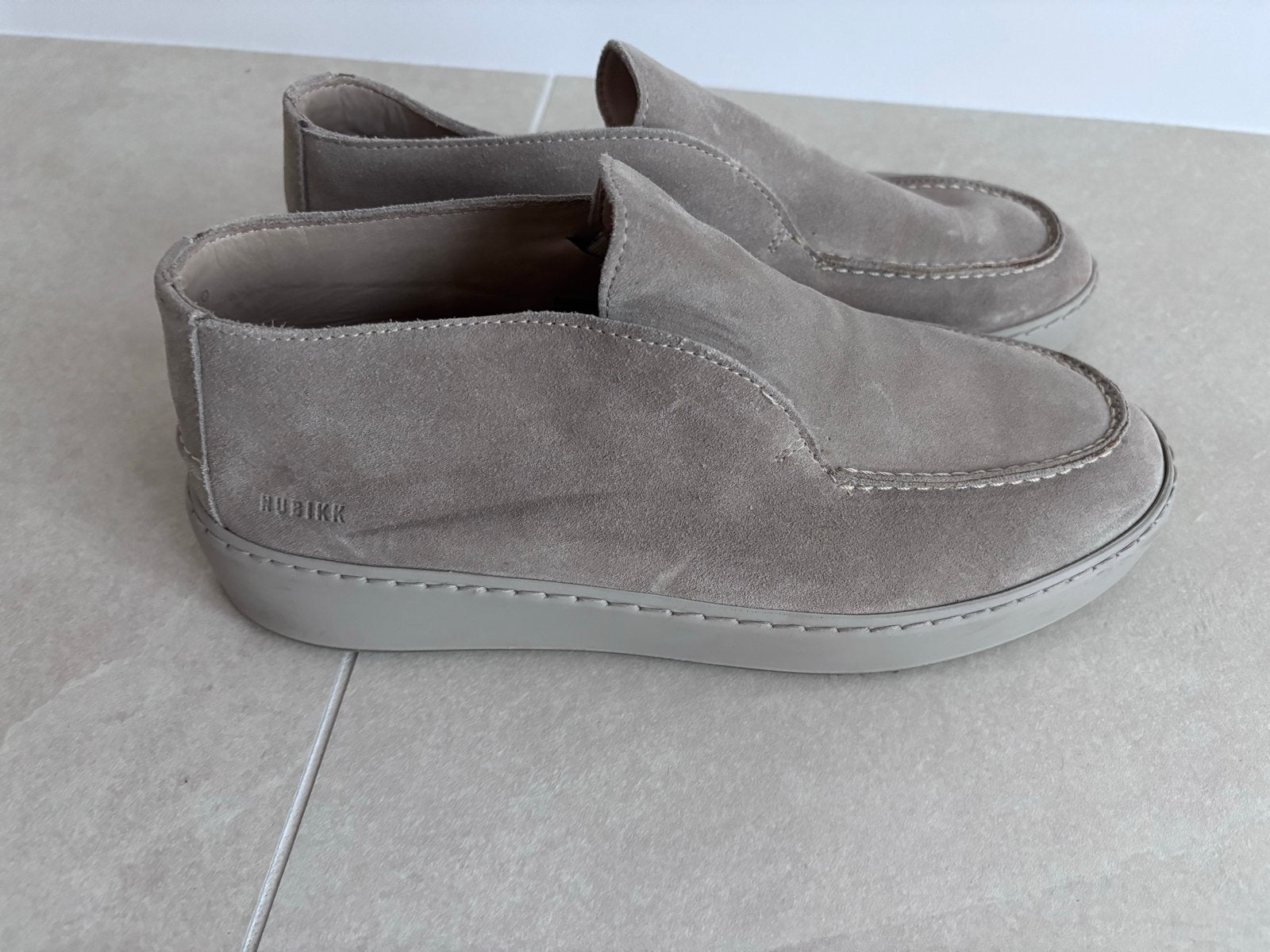 Nubikk Jiro Aiko suède loafers - Zo goed als nieuw, Ophalen of Verzenden, Zo goed als nieuw, Overige kleuren, Loafers