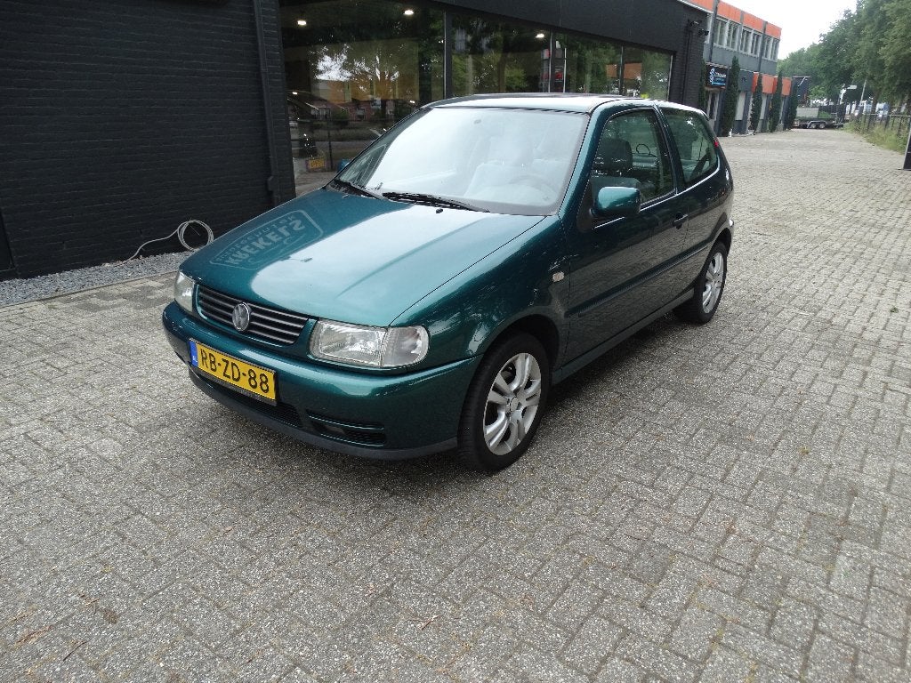 Volkswagen Polo 1.6 55KW 1997 Groen, Voorwielaandrijving, 450 kg, 74 pk, 4 cilinders