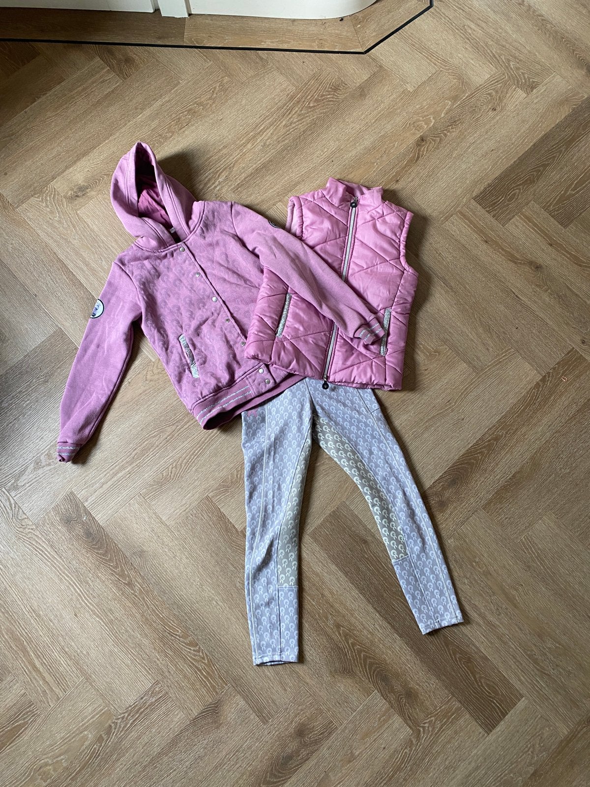 Paardenpraat tv, Dieren en Toebehoren, Ophalen of Verzenden, Zo goed als nieuw, Dressuur, Bovenkleding