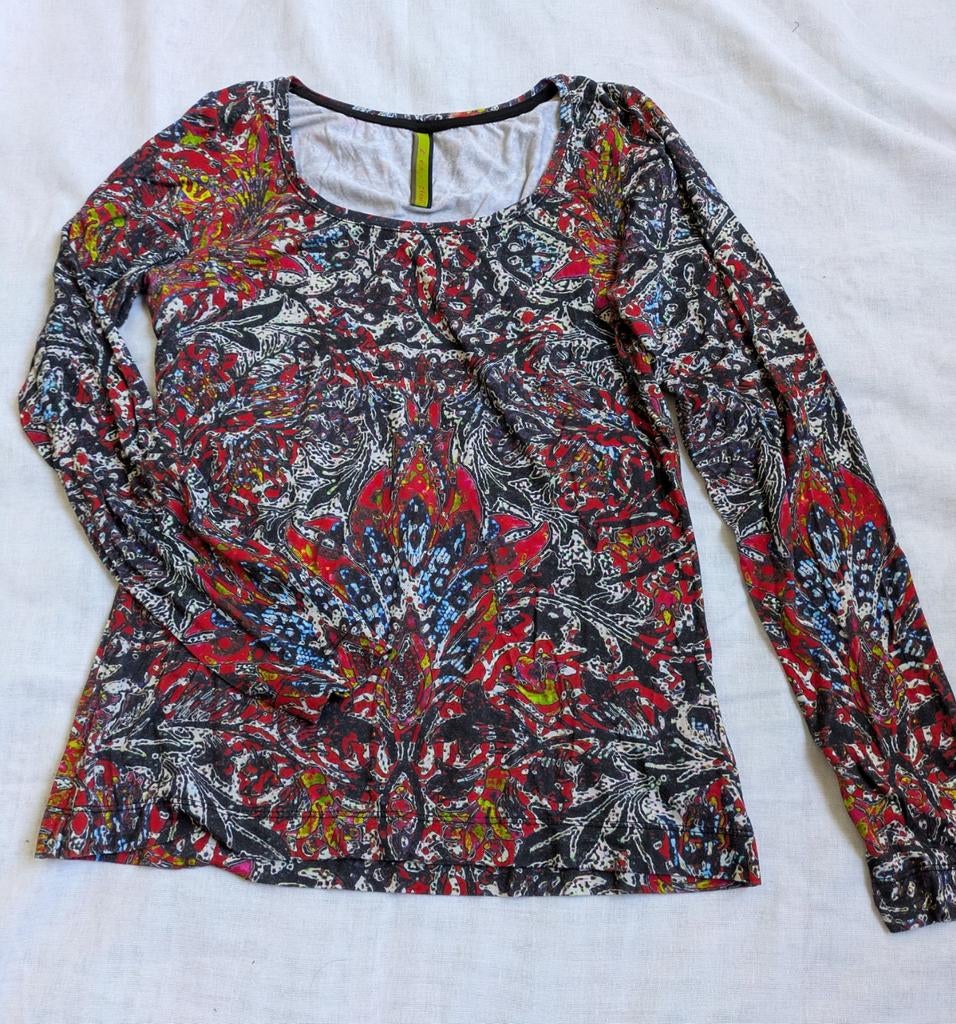 Eva en Claudi shirt, M, Ophalen of Verzenden, Zo goed als nieuw, Lange mouw