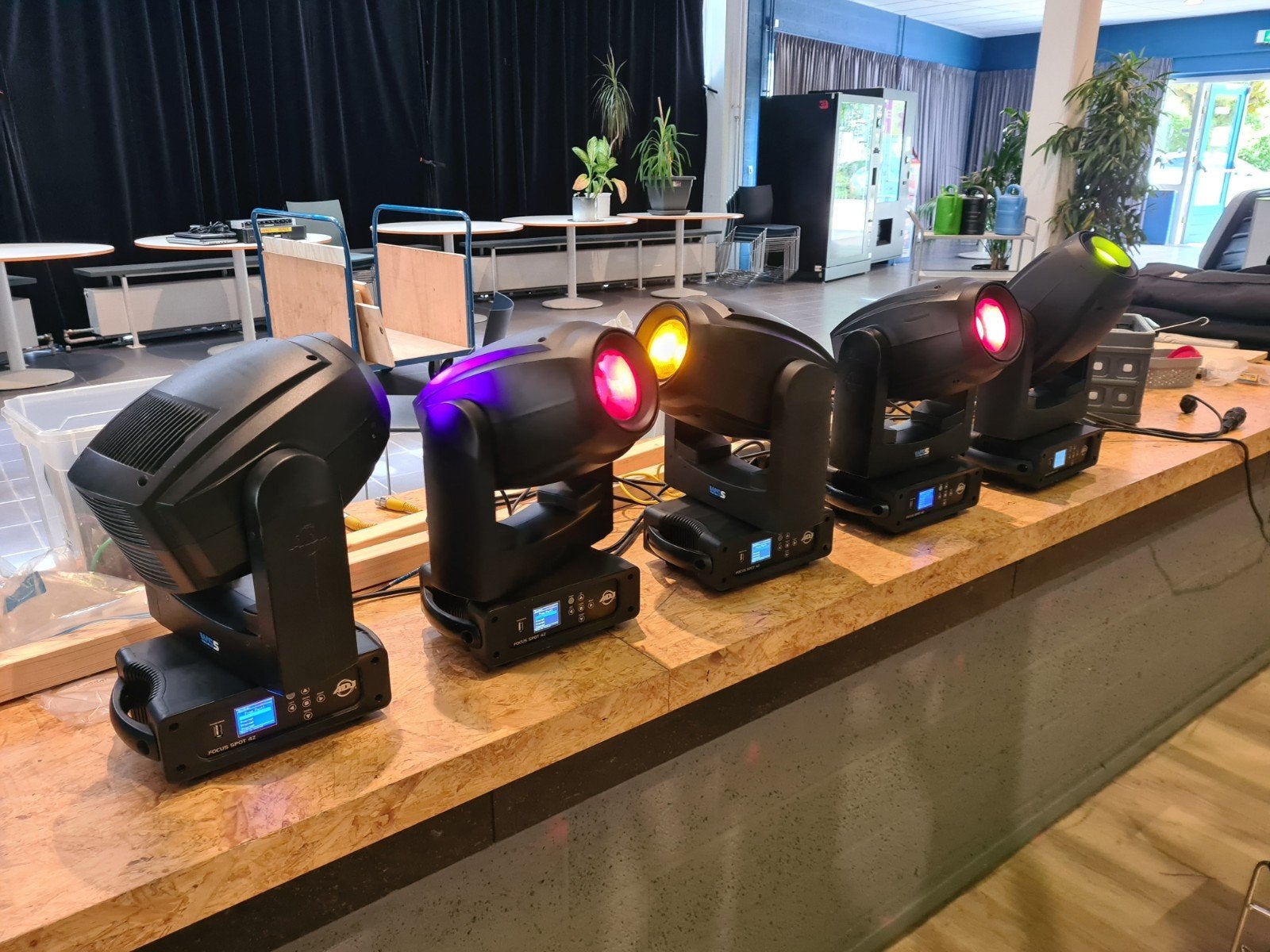 6x ADJ Focus 4Z moving head, Ophalen, Gebruikt, Licht, Geluidgestuurd