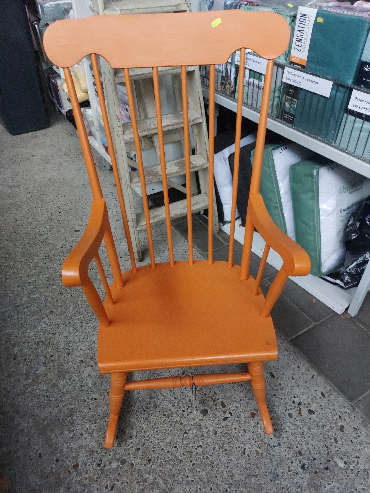Nostalgische oranje schommelstoel 40, Antiek en Kunst, Ophalen