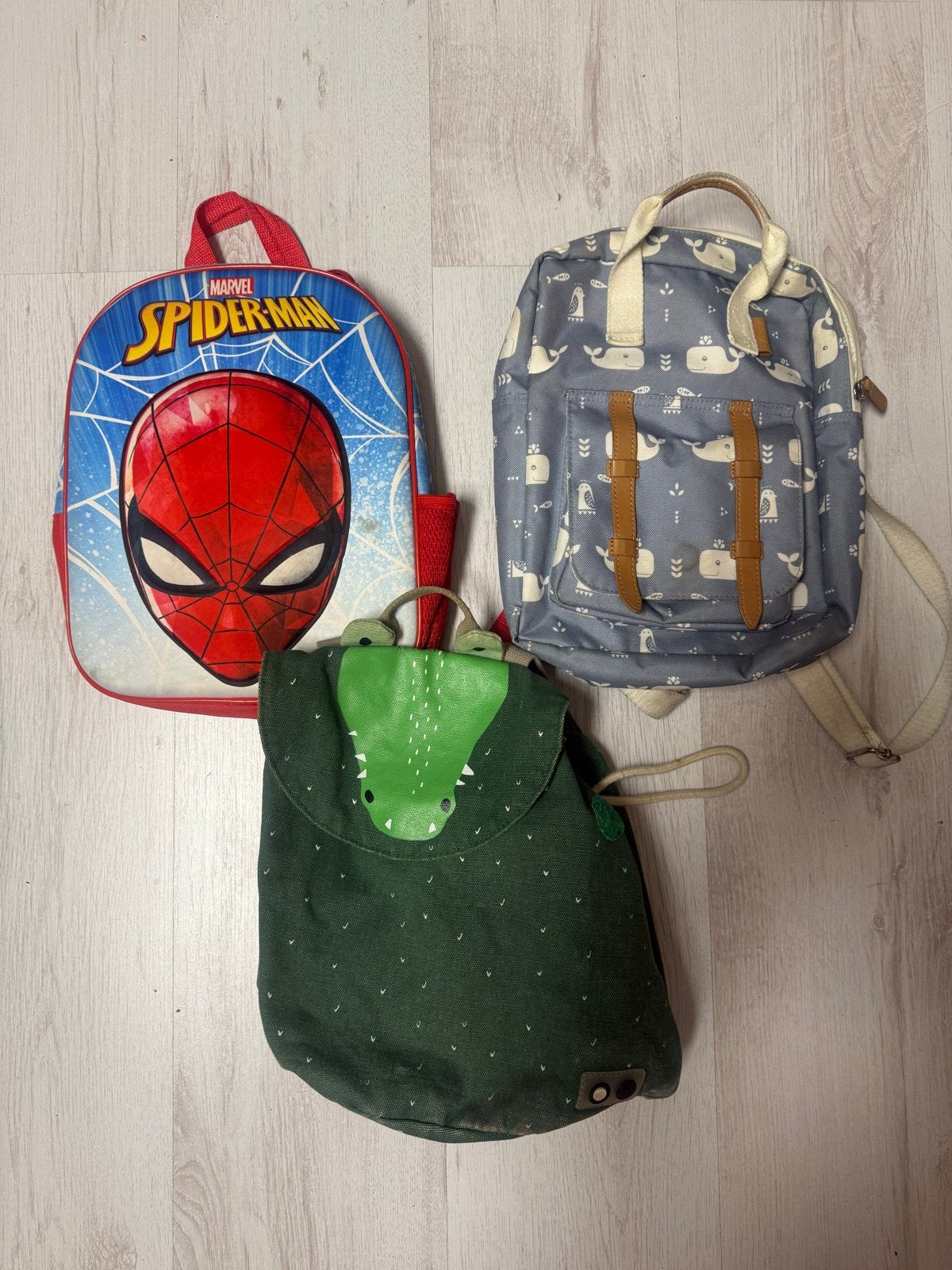 Leuke kinderrugzakken: Spiderman, walvisjes, krokodil, Gebruikt, Minder dan 30 cm, Disney of Dora, Ophalen of Verzenden