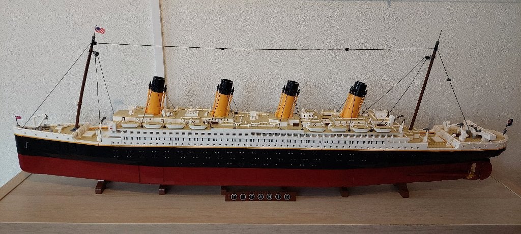 Titanic als dekorstuk, Hobby en Vrije tijd, Ophalen, Gebruikt, 1:50 tot 1:200, Overige merken