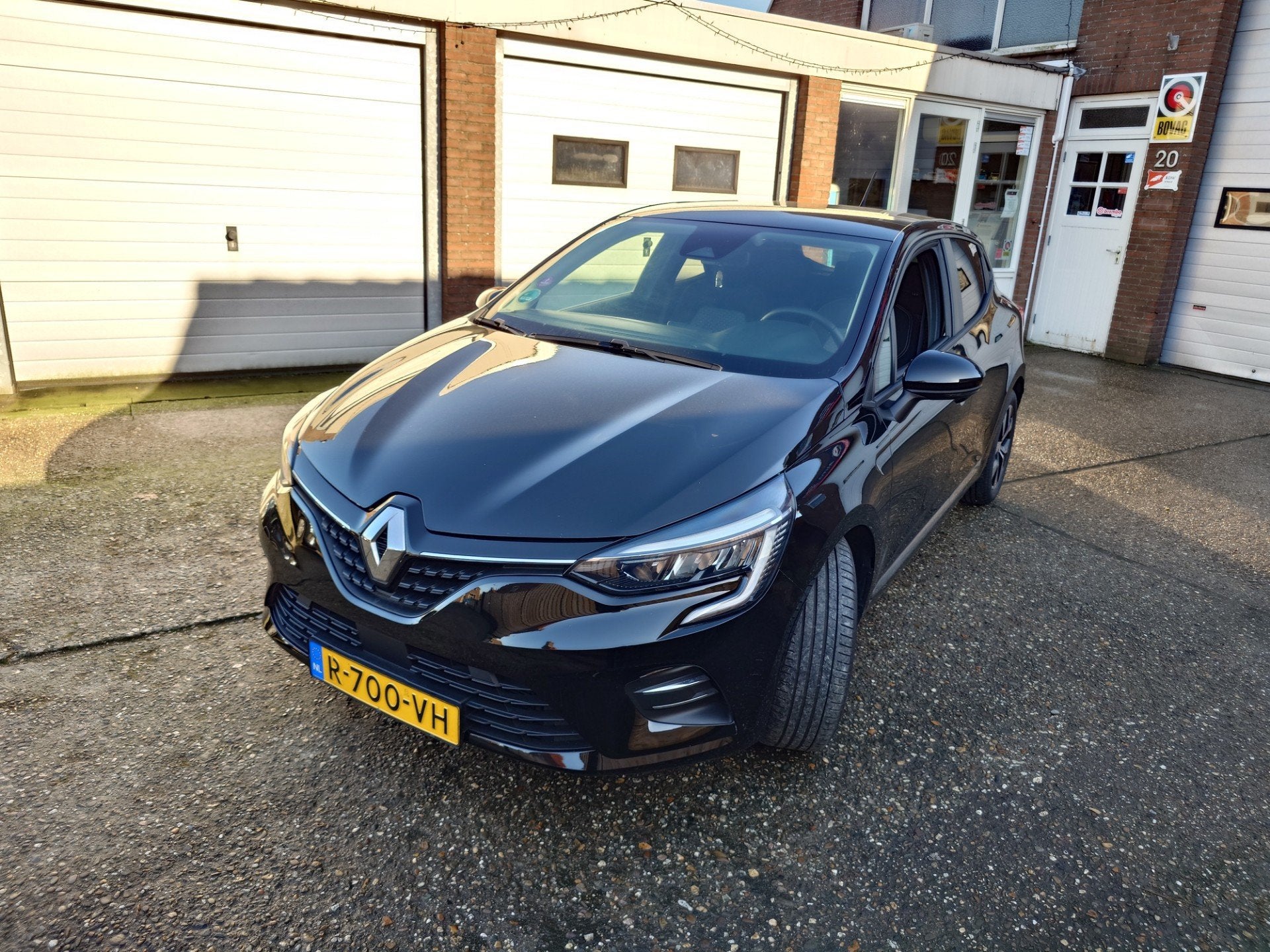 Renault Clio 1.0 TCe 90 Evolution, 1e Eigenaar Dealer onderh, Auto's, Dealer onderhouden, Gebruikt, 580 kg, Origineel Nederlands