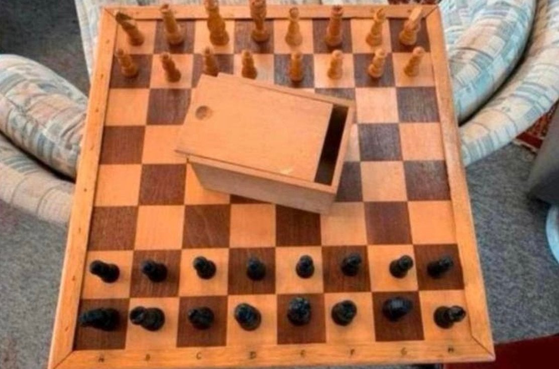 Schaakspel mooie schaakbord met schaak en damstenen, Hobby en Vrije tijd, Verzenden