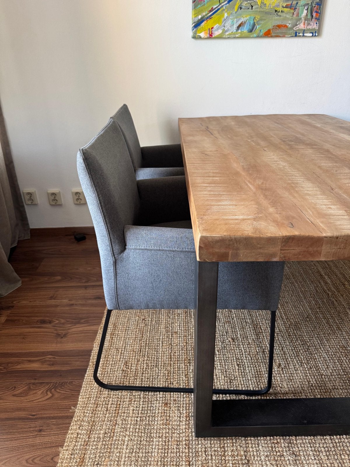 Robuuste eettafel van mangohout met metalen onderstel, Ophalen, 50 tot 100 cm, Zo goed als nieuw, 150 tot 200 cm