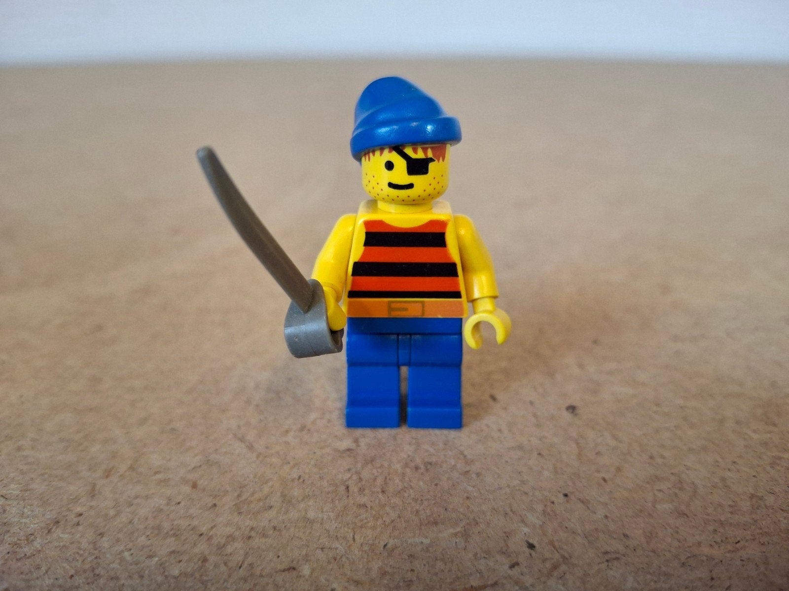 Lego 1733 Shipwrecked Pirate. Jaren 90 Pirates, Kinderen en Baby's, Speelgoed | Duplo en Lego, Compleet, Lego, 33 Bath Road, Slough, UK