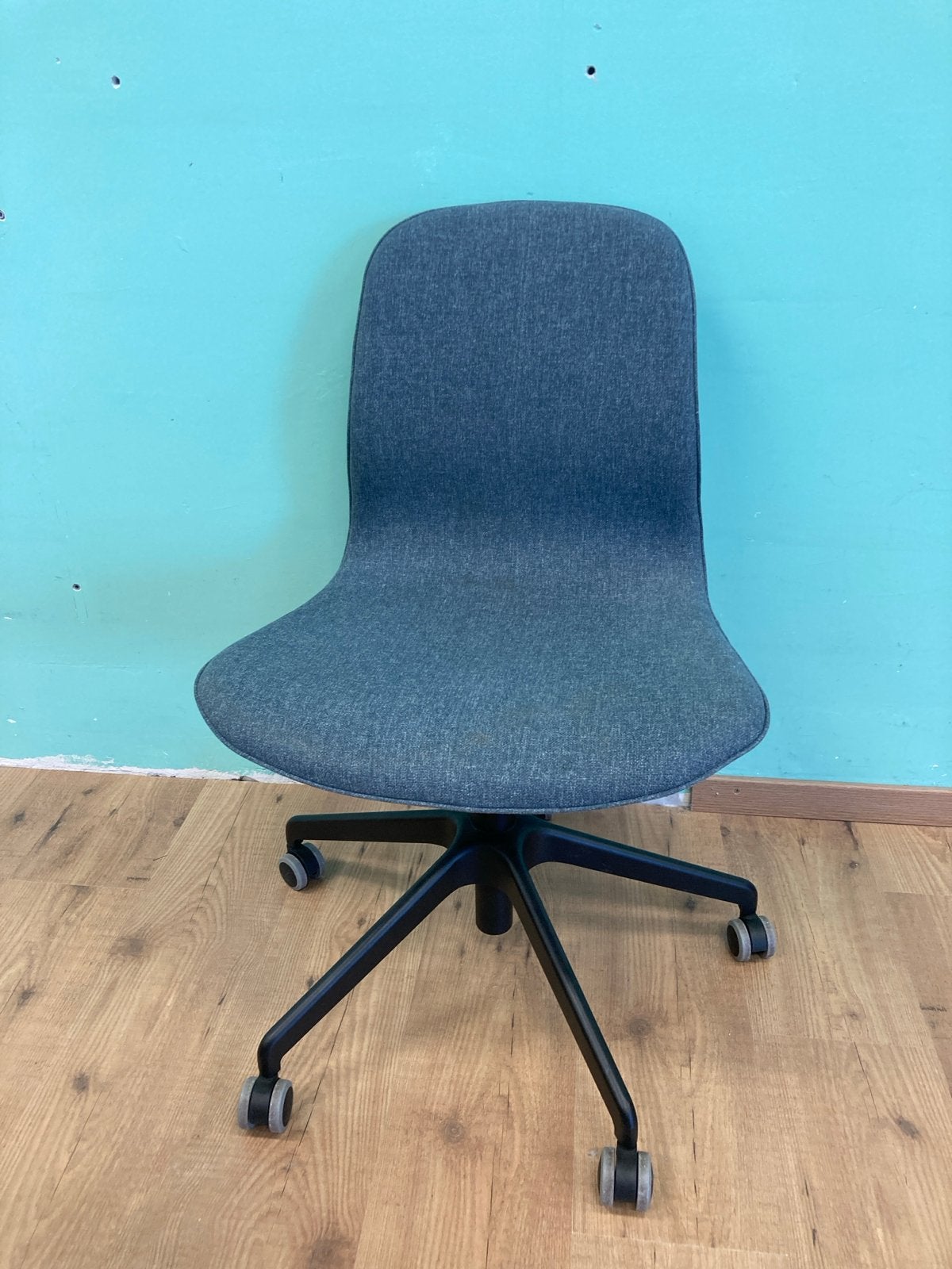 Donkerblauwe IKEA Langfjall Bureaustoel met Wieltjes, Ophalen, Gebruikt, Blauw, Bureaustoel