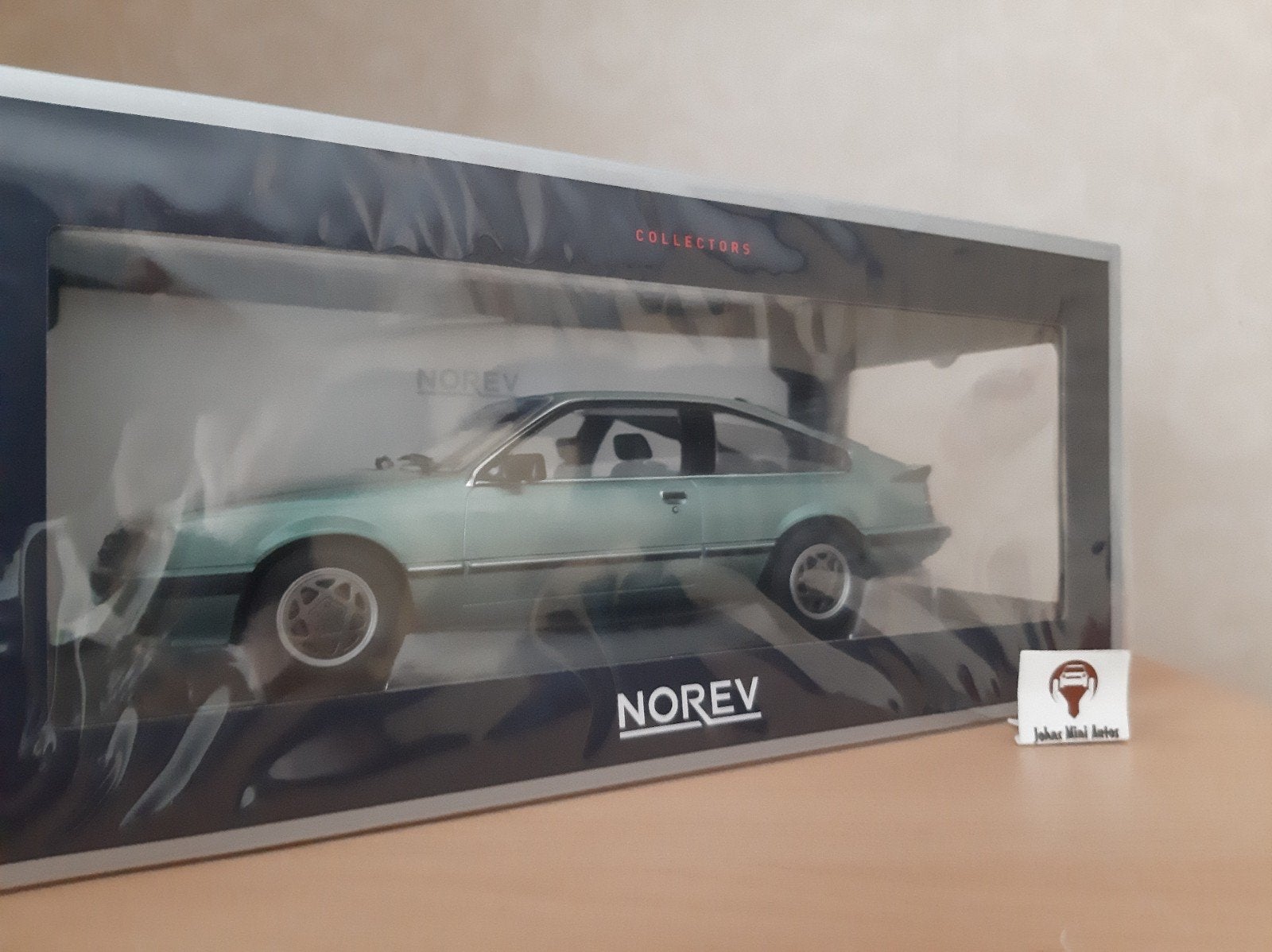 Opel Monza 2.5 E Beryll Groen Metallic 1983 van Norev 1:18, Hobby en Vrije tijd, Modelauto's | 1:18, Auto, Norev, Ophalen of Verzenden