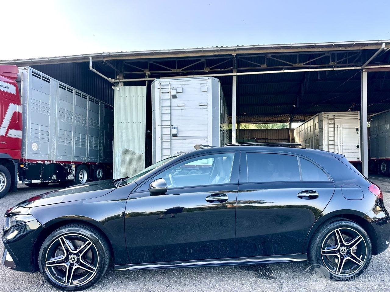Mercedes-Benz A-Klasse 250e aut + F1 AMG Star Ed Limited - p, Auto diversen, Automaat, Zwart, Mercedes-Benz, Hybride Elektrisch/Benzine