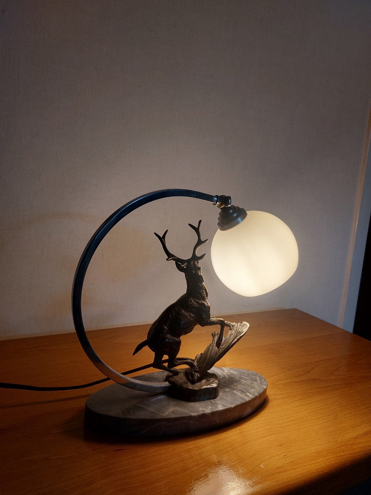 L.Goyeau Art Deco Hert Lamp - Gesigneerd 'L.Goyeau', Ophalen of Verzenden