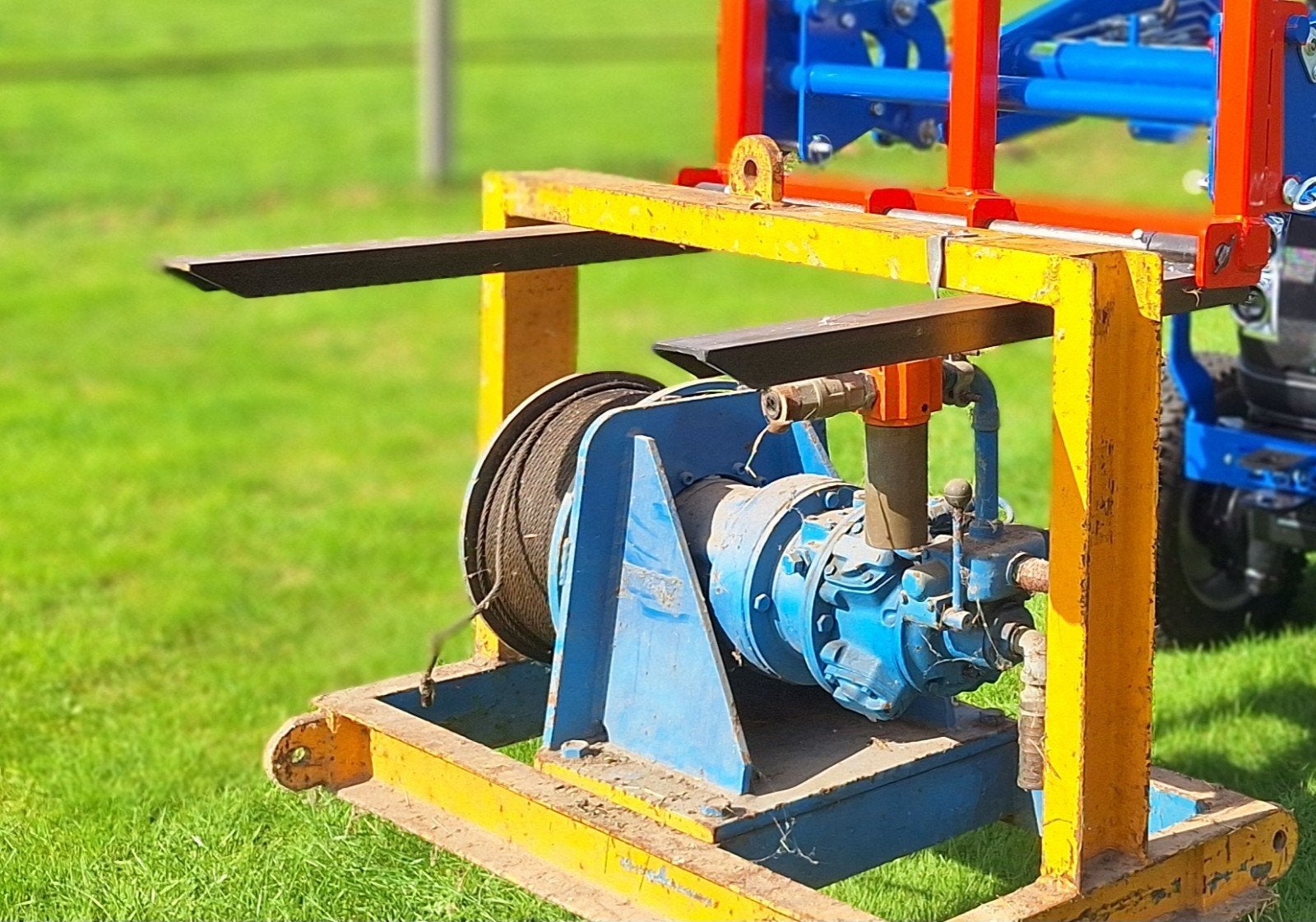 Lucht Hijslier 1000 kg, machine, werktuig, Lier landbouw a n, Doe-het-zelf en Verbouw, Ophalen, Gebruikt