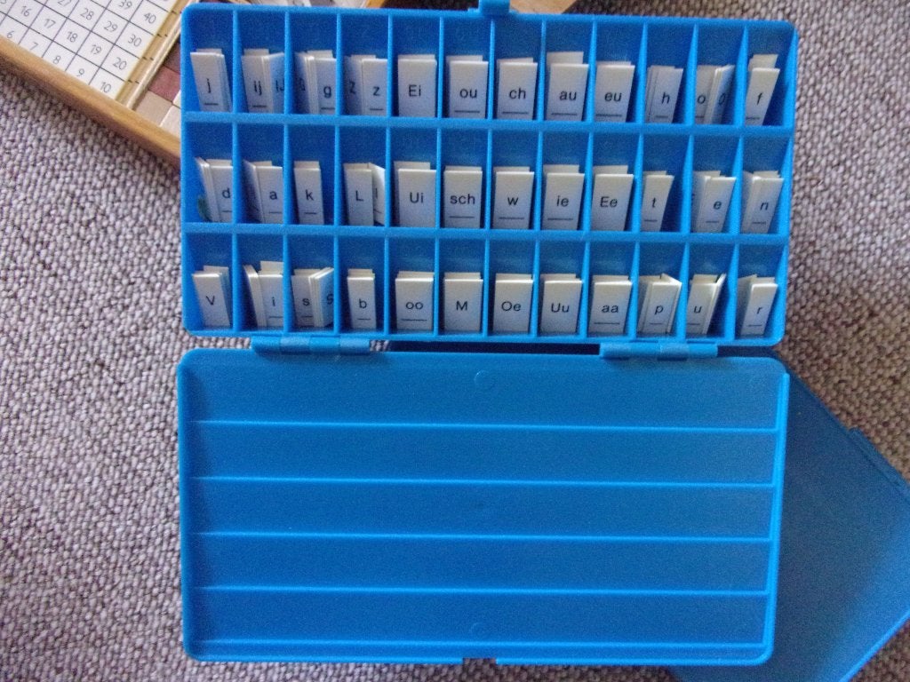 Letterdoos en/of rekendoos, lagere school, Ophalen, Zo goed als nieuw