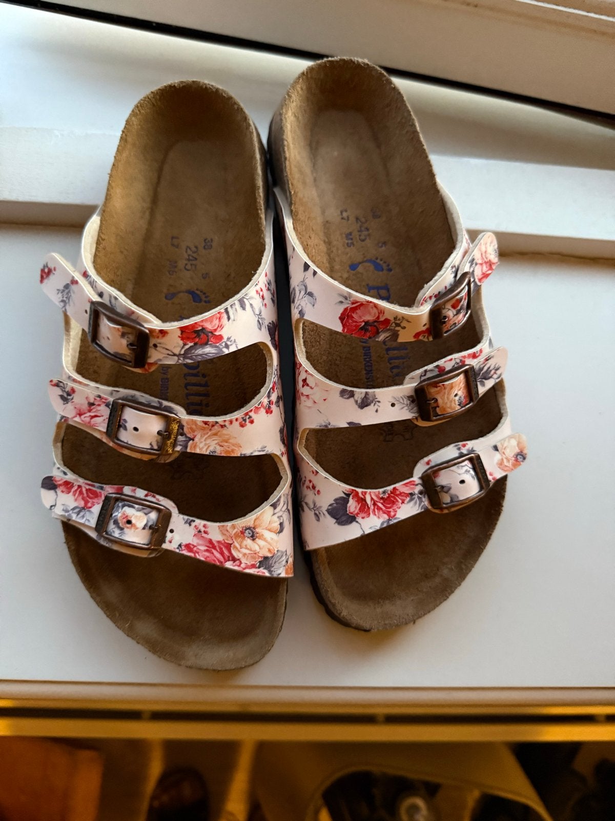 Birkenstock Florida slippers met bloemenprint, maat 38, Ophalen of Verzenden, Zo goed als nieuw, Overige kleuren, Slippers