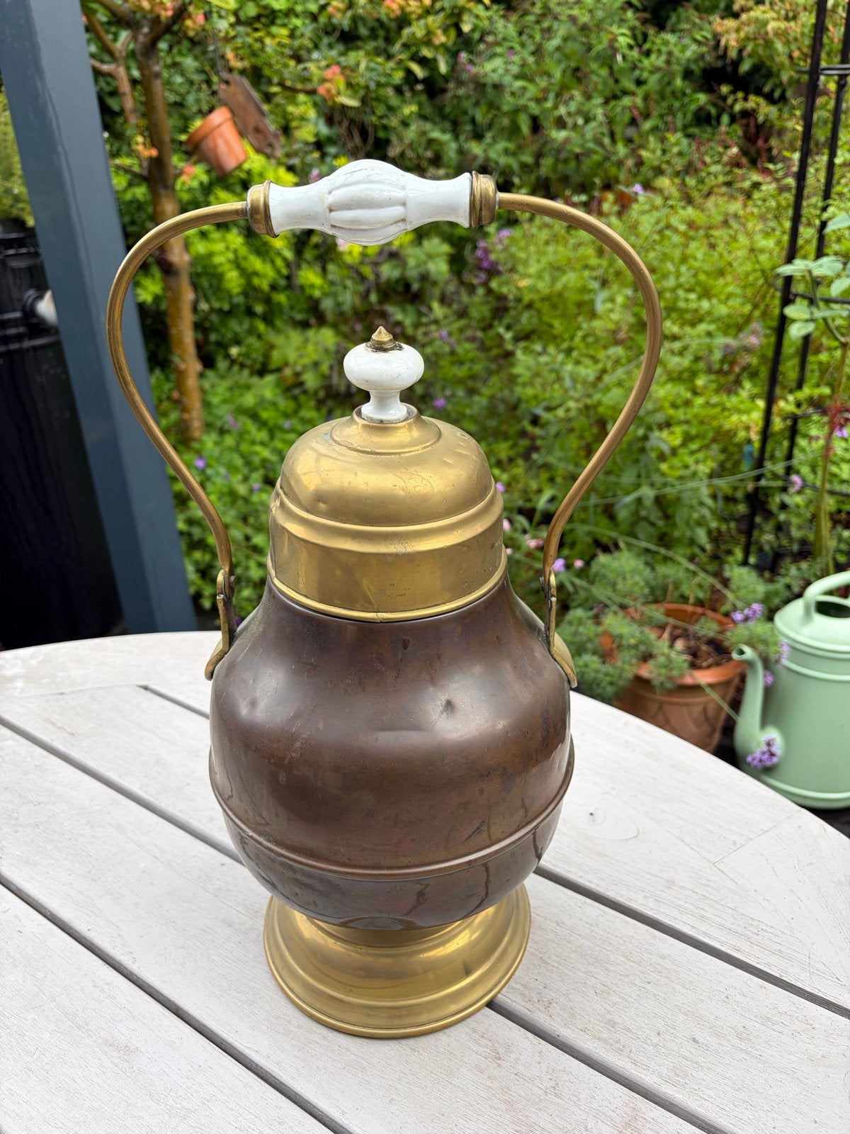 Antieke koperen waterketel met porseleinen handvat, Antiek en Kunst, Ophalen, Koper