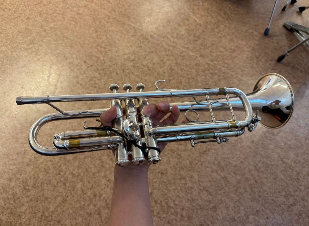 Bach Artisan Ab190 trompet, Ophalen of Verzenden, Gebruikt, Bes-trompet, Met koffer