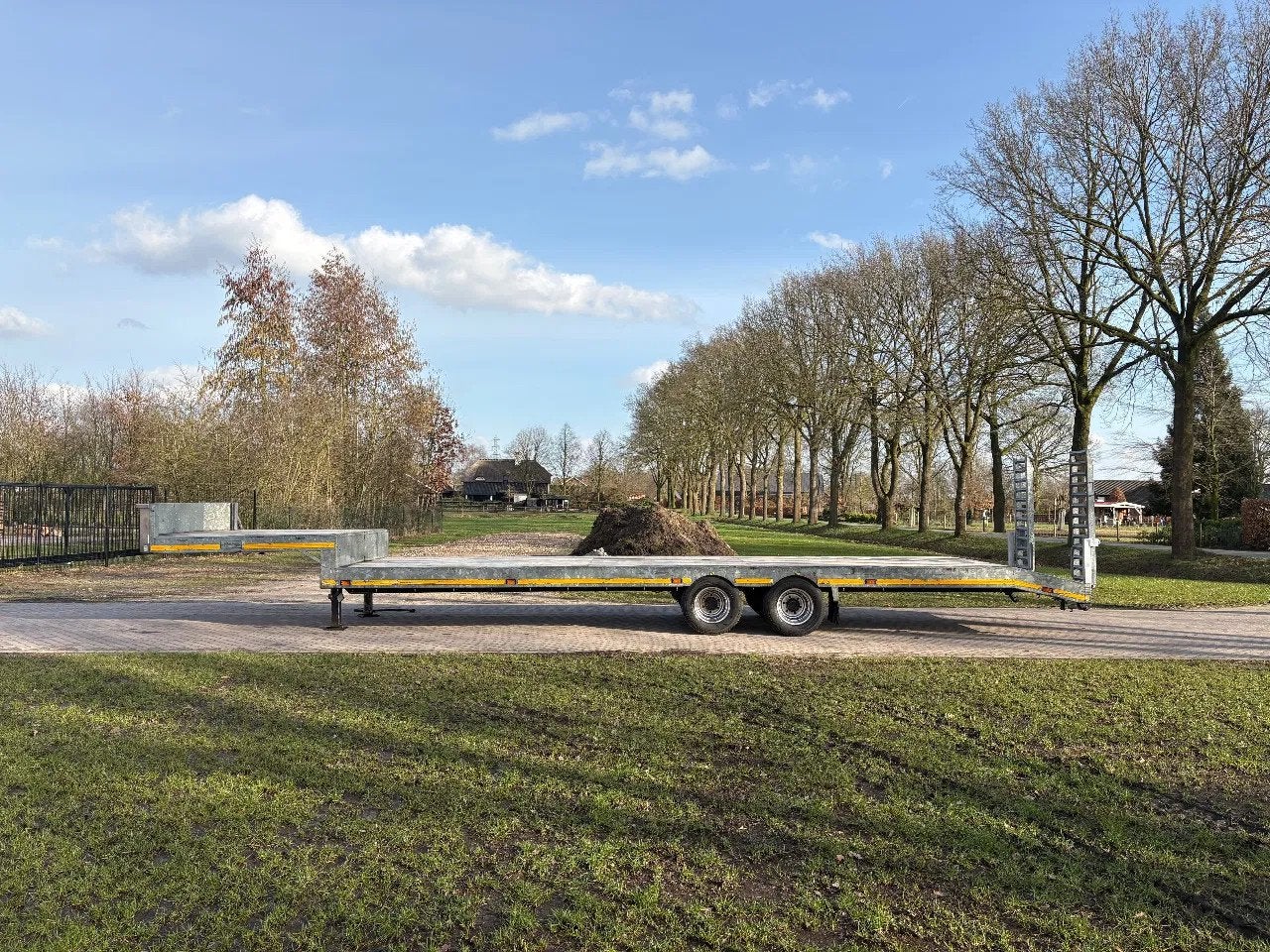 VELDHUIZEN CE oplegger 17 TON semi dieplader (bj 2010), Auto's, Overige brandstoffen, Origineel Nederlands, Bedrijf, Aanhangers en Opleggers