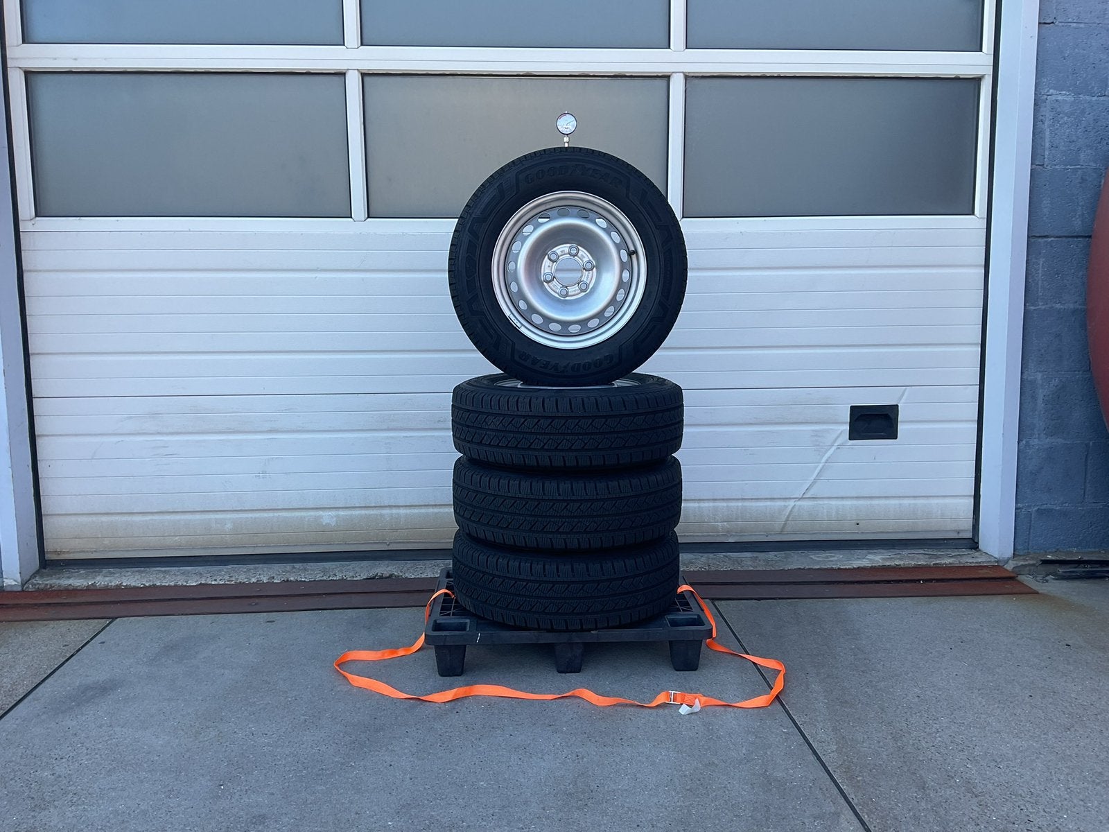 Ford - Transit Custom  Demo  Zomerset 215 - 65 - 16., Ophalen, 16 inch, Banden en Velgen, Nieuw