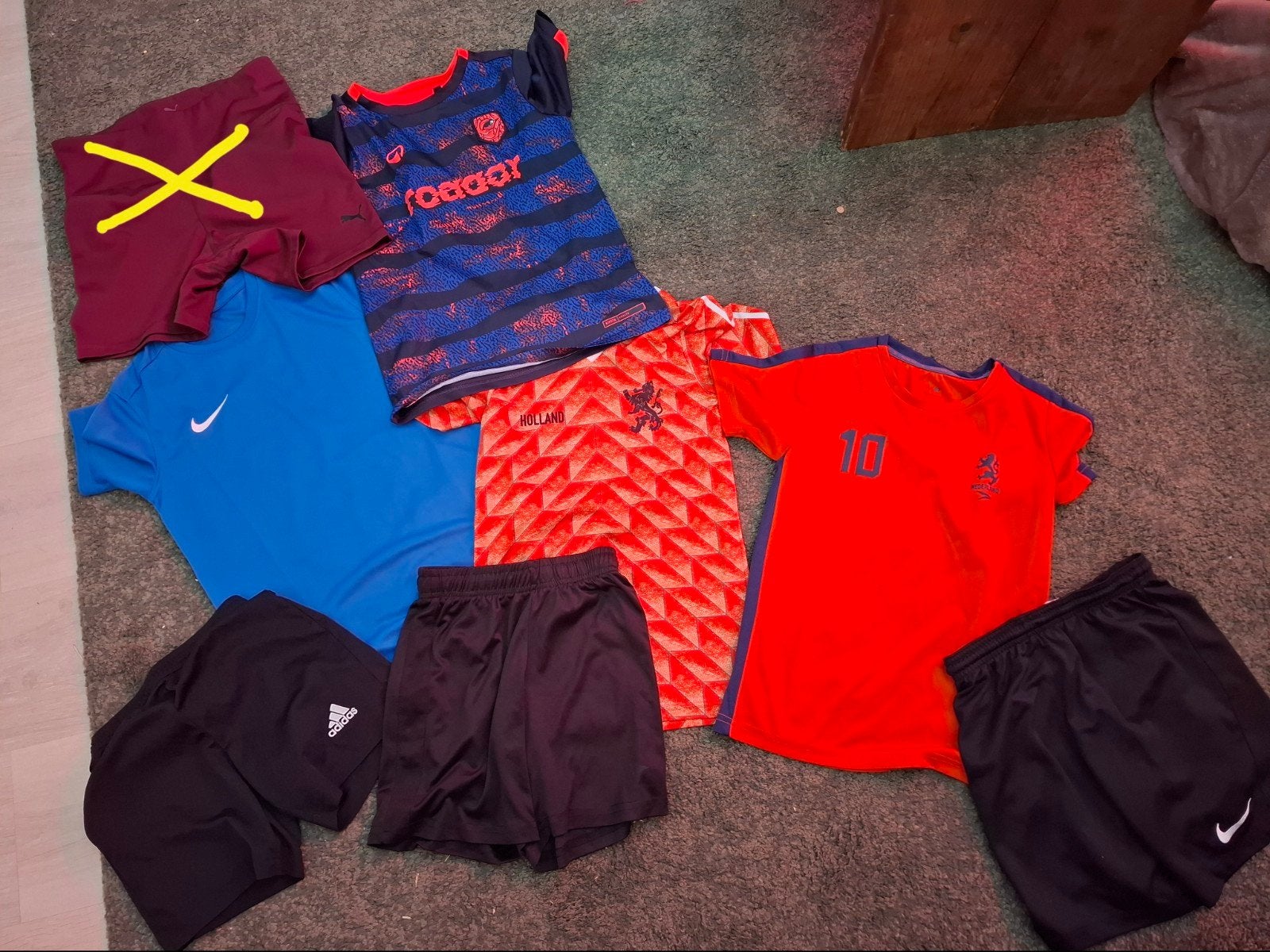 Sportkleding jongens 128-140 Adidas Nike Dutchy rookvrij, Ophalen of Verzenden, Jongen