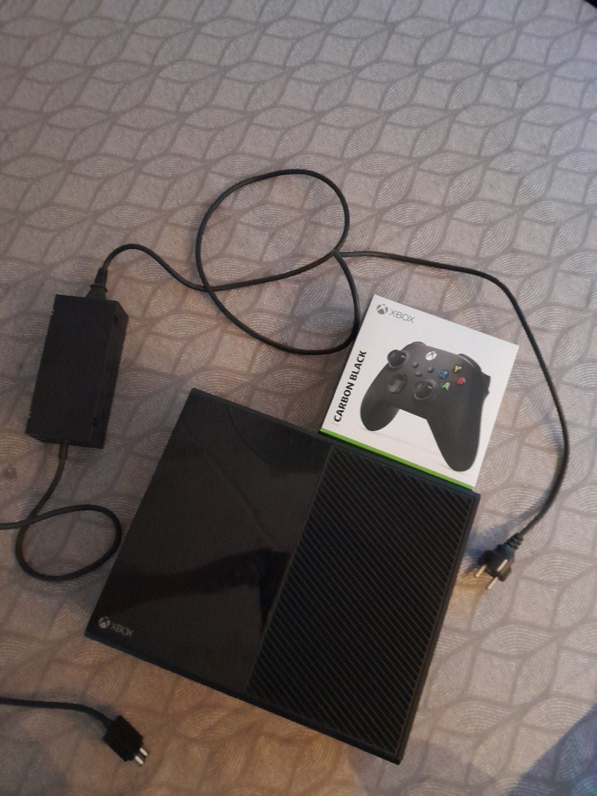 Xbox One console met nieuwe controller, Spelcomputers en Games, Spelcomputers | Xbox One, Ophalen, Xbox One, Met 1 controller