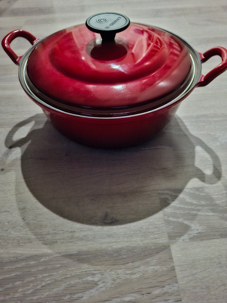 Le Creuset pan/ 24cm Braadpan met doos ( Direct leverbaar ), Ophalen of Verzenden, Nieuw, Gietijzer, Le Creuset