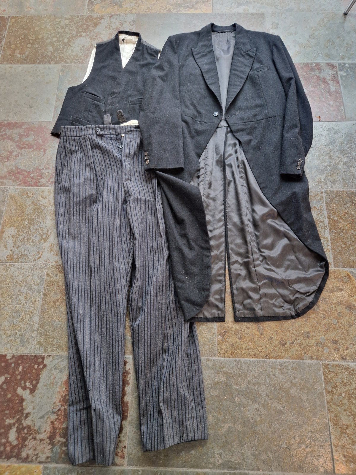 Vintage Jacquet met Gestreepte Broek en Gilet, Ophalen, Maat 52/54 (L), Zwart, Zo goed als nieuw