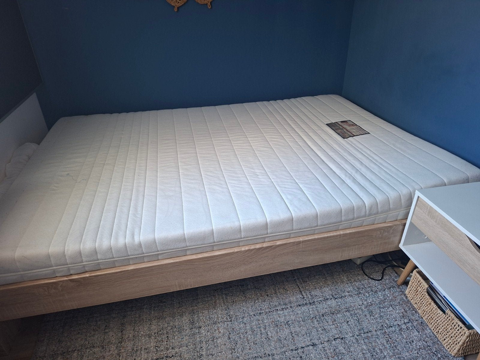 Leen Bakker bed (140x200) met nachtkastje en tv-meubel, Ophalen, Gebruikt, Overige kleuren, Tweepersoons
