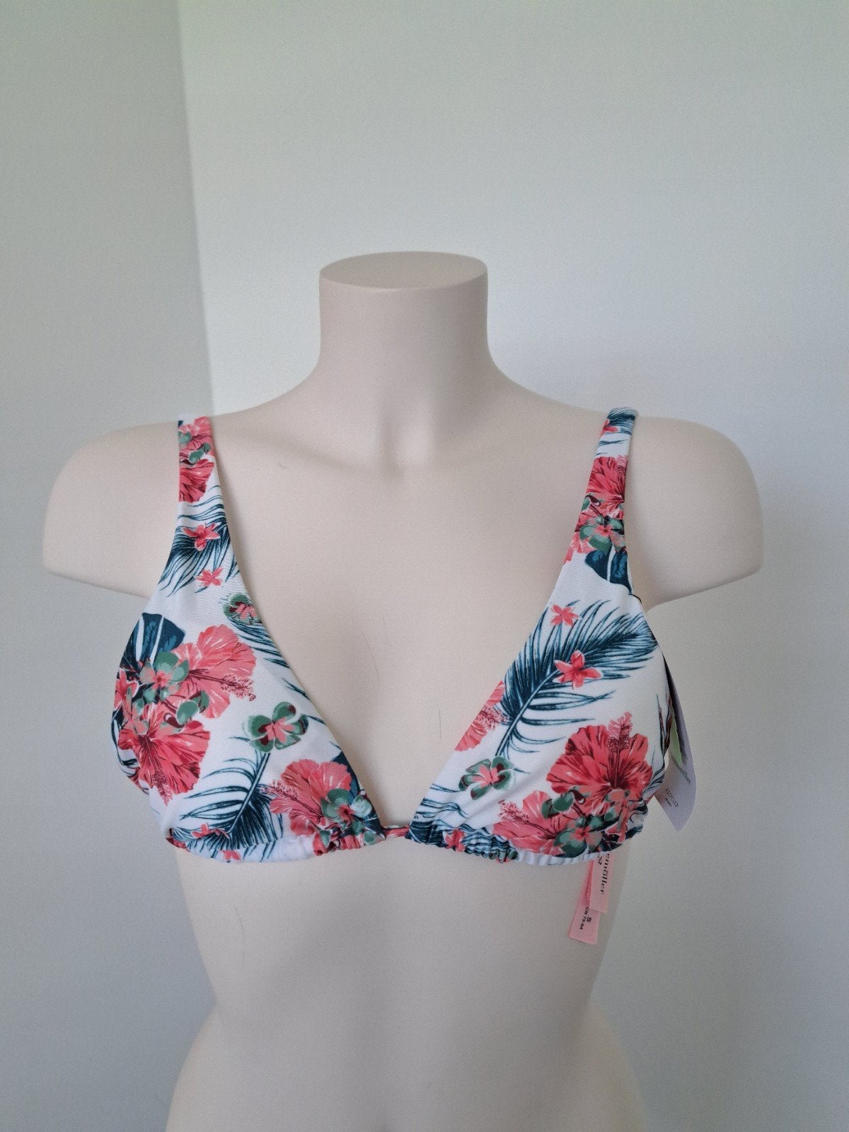 Hunkemöller Bikini top bloemen maat S Nieuw, Kleding | Dames, Badmode en Zwemkleding, Ophalen of Verzenden, Nieuw, Bikini