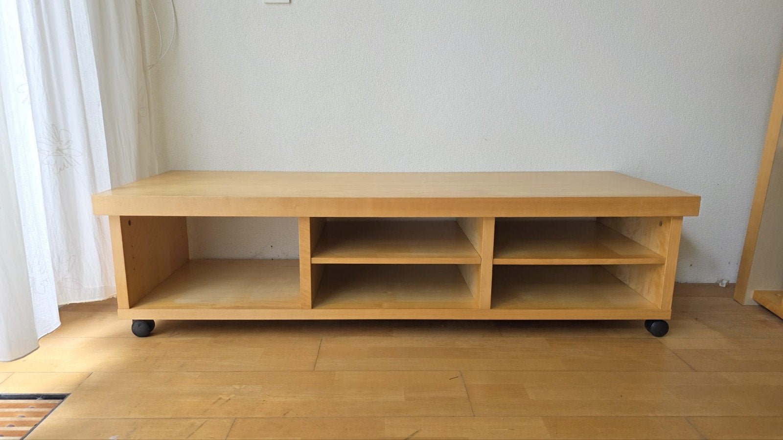 Ikea Salontafel / tv kast op wielen 150x50x40, Ophalen, Gebruikt, Eikenhout